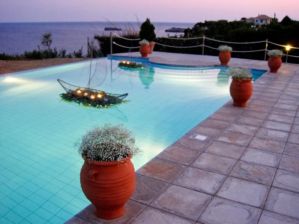 The Seasons Villas Mousata 호텔
