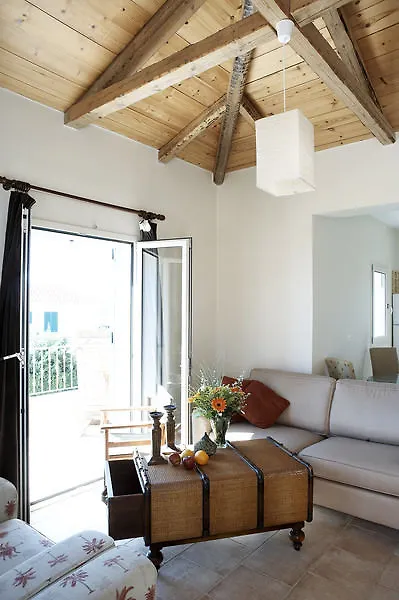 The Seasons Villas Mousata 3*,  그리스