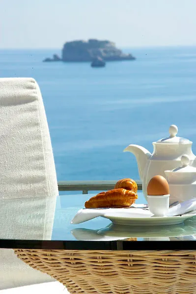 *** Hotel The Seasons Villas Mousata Greece